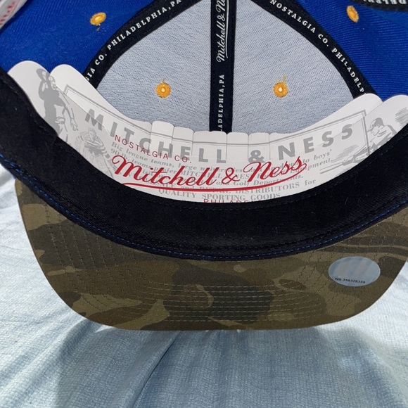 Mitchell & Ness Golden State Warriors Hat - Picture 5 of 6